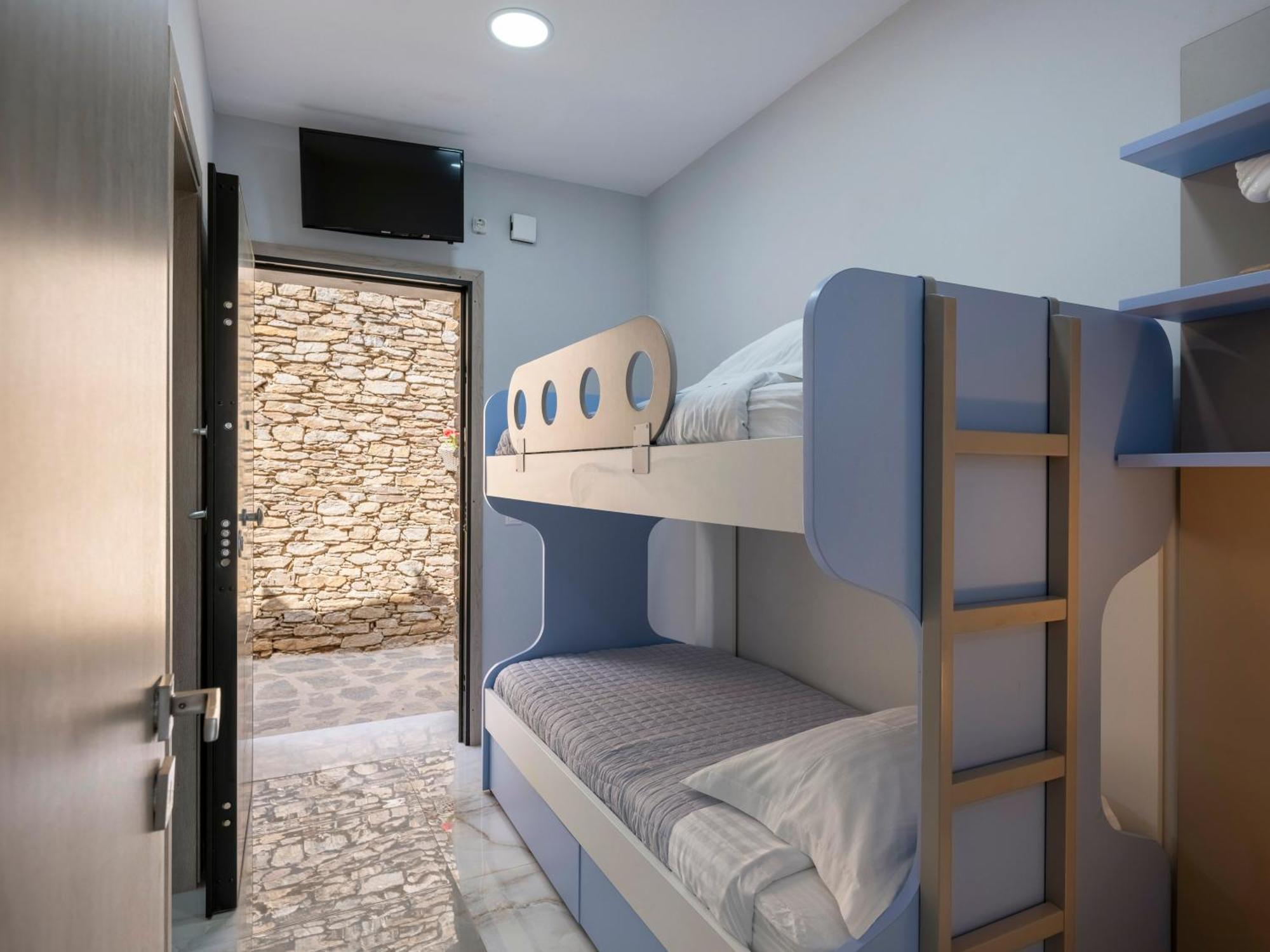 Peters Place - Paros Resort Parasporos ภายนอก รูปภาพ